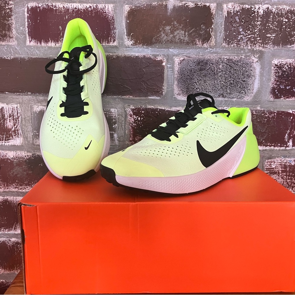 NIKE AIR ZOOM TR1, NIB, sz 10.5